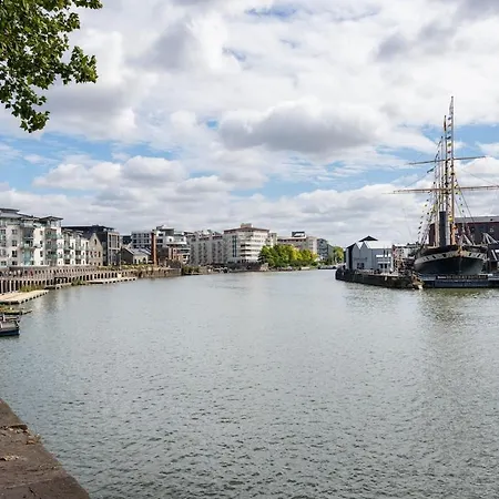 Apartment Lovely Harbourside With Free Parking Bristol