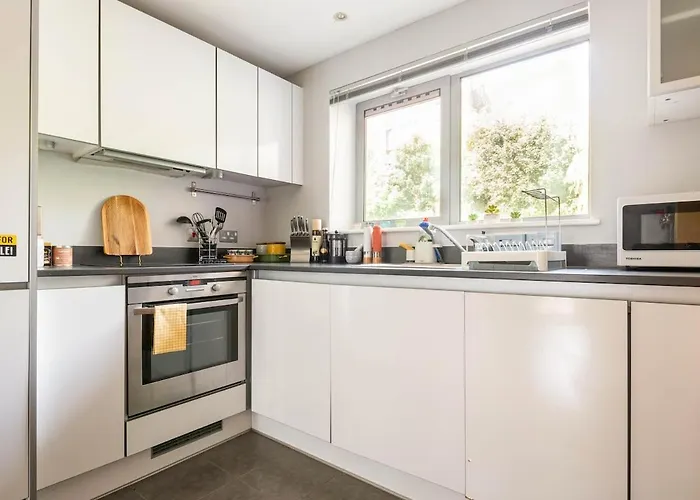 Lovely Harbourside With Free Parking