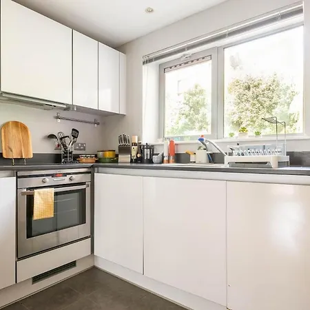 Lovely Harbourside With Free Parking