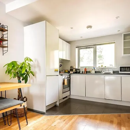 Apartamento Lovely Harbourside With Free Parking *